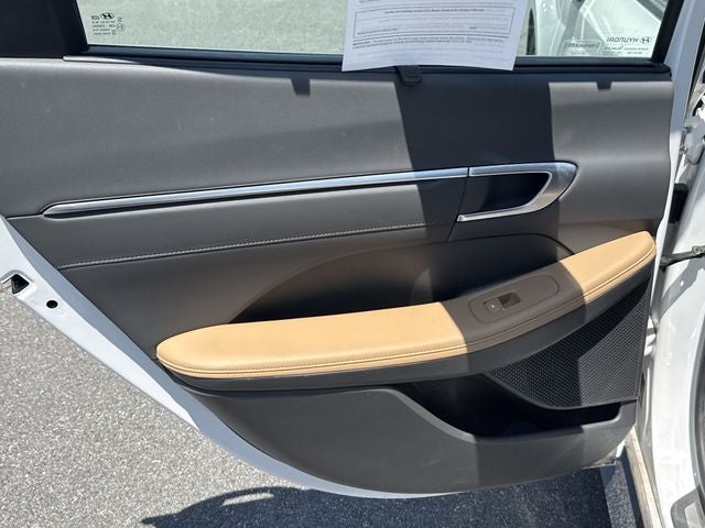 2021 Hyundai SONATA HYBRID Limited