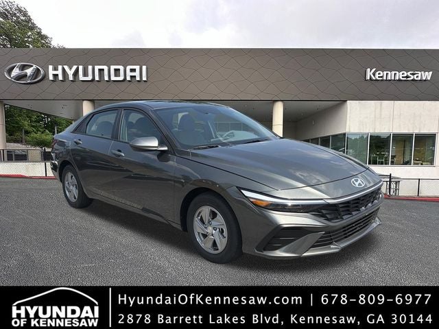 2026 Hyundai ELANTRA SE