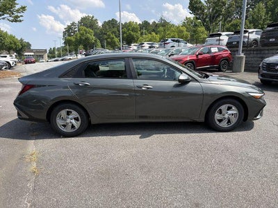 2026 Hyundai ELANTRA SE