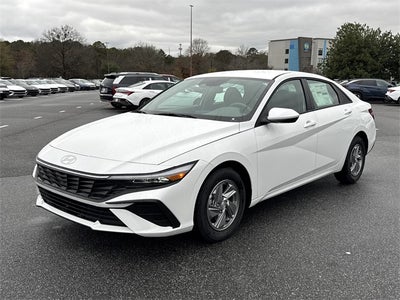 2026 Hyundai ELANTRA SE
