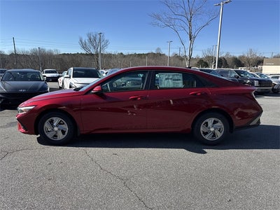 2026 Hyundai ELANTRA SE