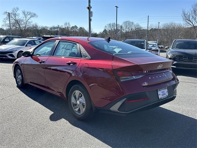 2026 Hyundai ELANTRA SE