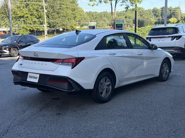 2026 Hyundai ELANTRA SE