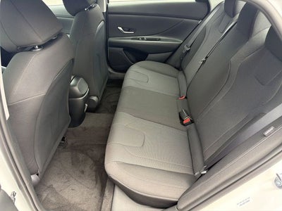 2026 Hyundai ELANTRA SE