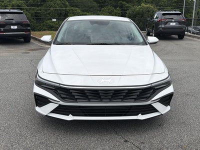 2026 Hyundai ELANTRA SE