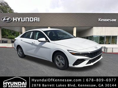 2026 Hyundai ELANTRA SE