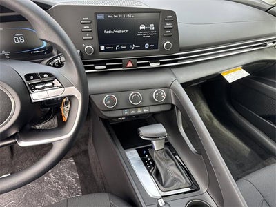 2026 Hyundai ELANTRA SE