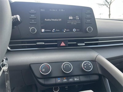 2026 Hyundai ELANTRA SE