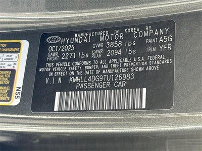 2026 Hyundai ELANTRA SE