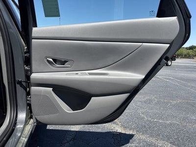 2026 Hyundai ELANTRA SE