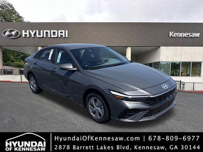2026 Hyundai ELANTRA SE