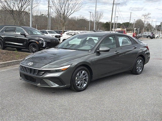 2024 Hyundai ELANTRA SEL