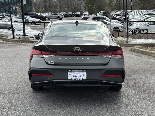 2024 Hyundai ELANTRA SEL