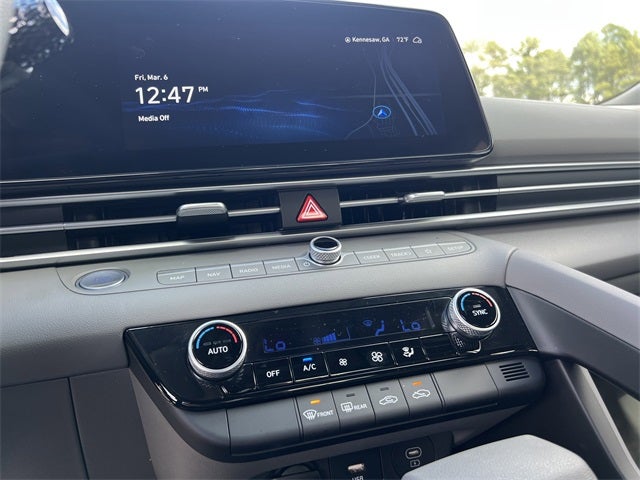 2024 Hyundai ELANTRA SEL