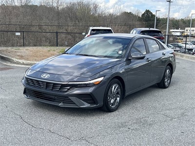 2024 Hyundai ELANTRA SEL