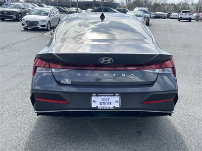 2024 Hyundai ELANTRA SEL