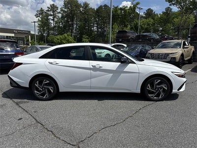 2025 Hyundai ELANTRA HYBRID SEL Sport