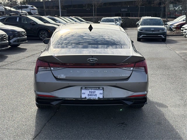 2023 Hyundai ELANTRA Limited