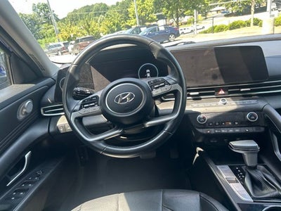2022 Hyundai ELANTRA Limited