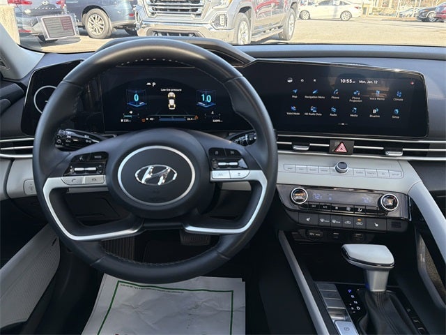 2023 Hyundai ELANTRA Limited