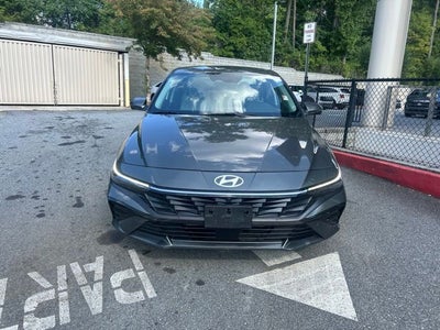 2024 Hyundai ELANTRA Limited