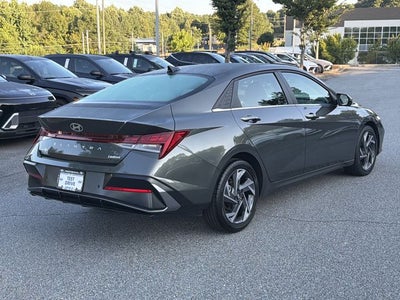 2024 Hyundai ELANTRA Limited