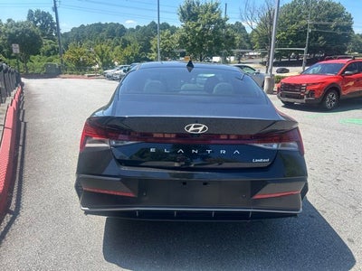 2024 Hyundai ELANTRA Limited