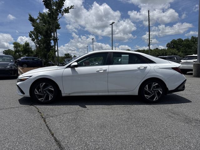 2025 Hyundai ELANTRA Limited