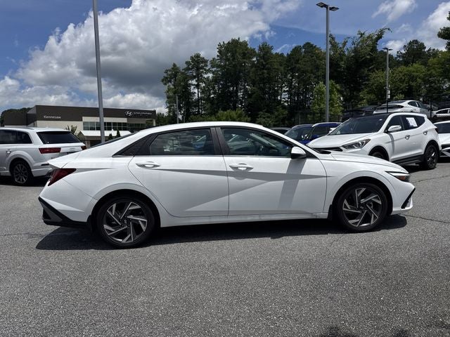2025 Hyundai ELANTRA Limited