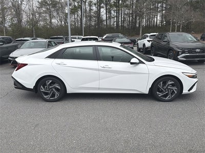 2026 Hyundai ELANTRA Limited