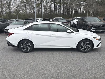 2026 Hyundai ELANTRA Limited