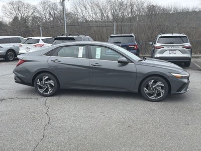 2026 Hyundai ELANTRA Limited