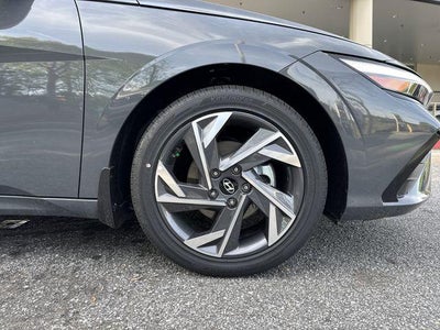 2026 Hyundai ELANTRA Limited