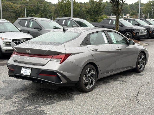 2024 Hyundai ELANTRA Limited