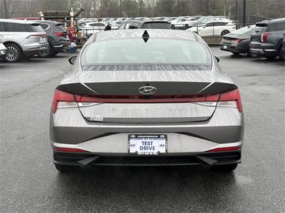 2023 Hyundai ELANTRA SEL
