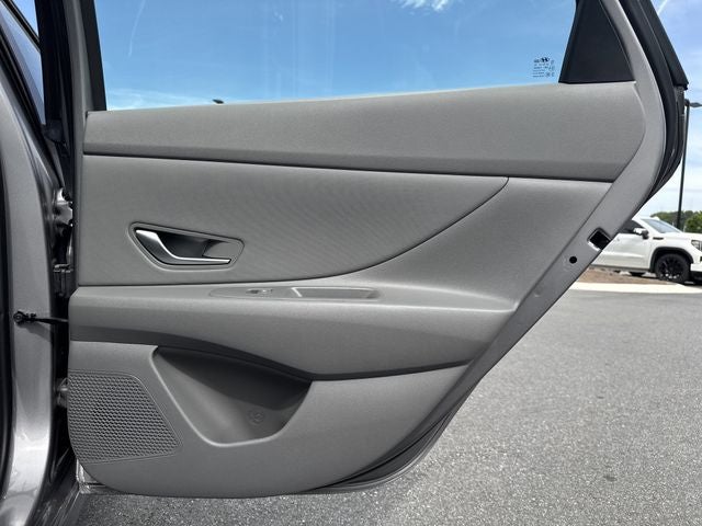 2025 Hyundai ELANTRA SEL Convenience