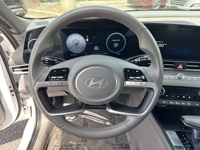 2025 Hyundai ELANTRA SEL Convenience