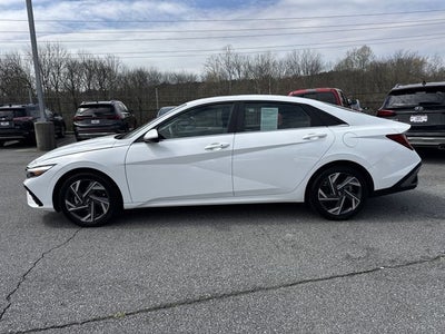 2025 Hyundai ELANTRA SEL Convenience