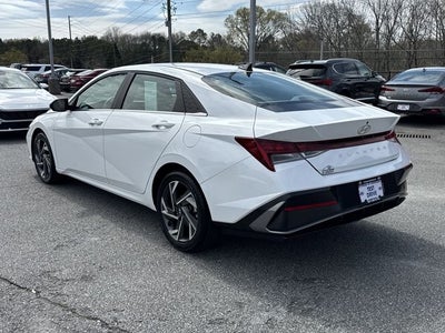 2025 Hyundai ELANTRA SEL Convenience