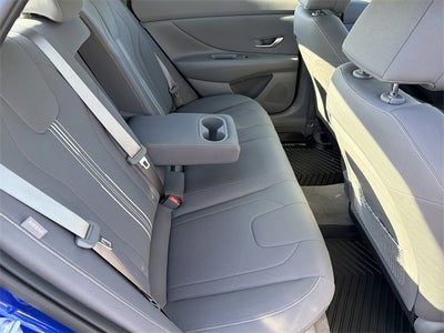 2025 Hyundai ELANTRA SEL Convenience