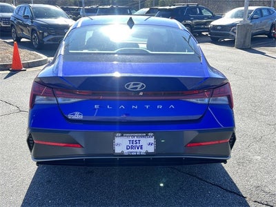 2025 Hyundai ELANTRA SEL Convenience