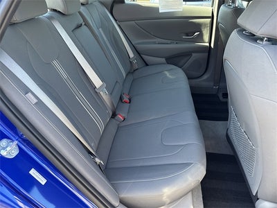 2025 Hyundai ELANTRA SEL Convenience