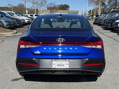 2025 Hyundai ELANTRA SEL Convenience