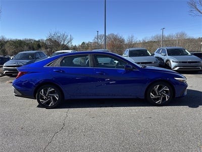 2025 Hyundai ELANTRA SEL Convenience