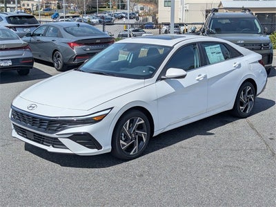2025 Hyundai ELANTRA SEL Convenience