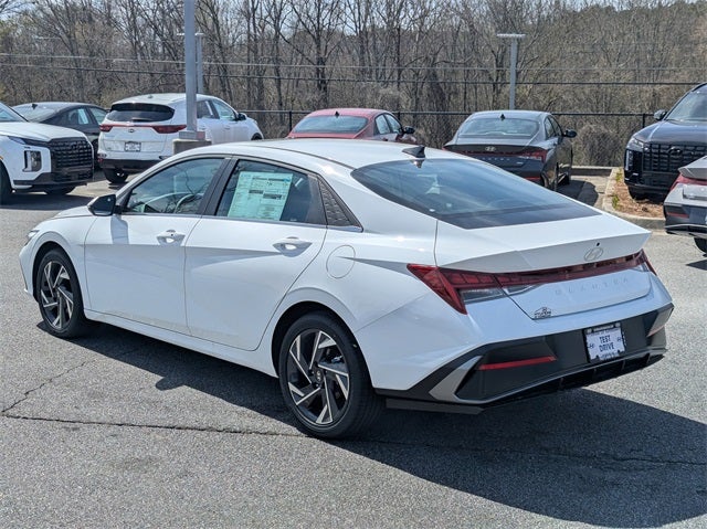 2025 Hyundai ELANTRA SEL Convenience