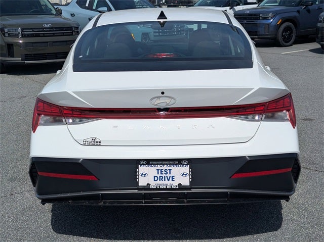 2025 Hyundai ELANTRA SEL Convenience