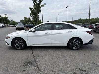 2025 Hyundai ELANTRA SEL Convenience