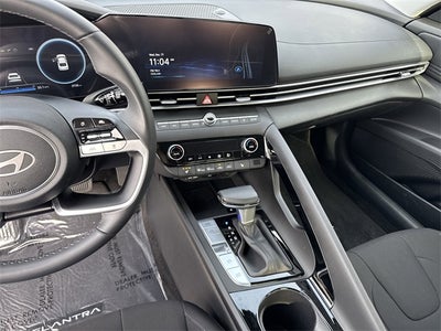 2025 Hyundai ELANTRA SEL Convenience