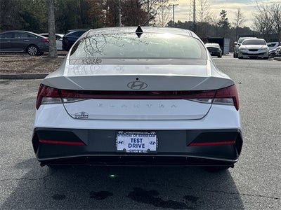 2025 Hyundai ELANTRA SEL Convenience